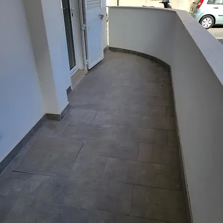 Iris Apartment
